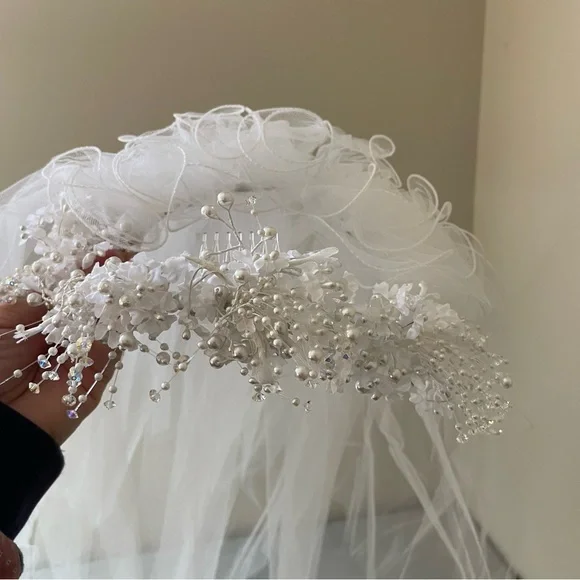 Vintage Bridal Veil Bright White Tulle Pearls and Crystal Elbow Length
